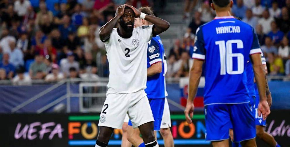 爱游戏体育直播-包含足总杯今夜再迎强敌，阿贾克斯远射贴柱，主帅态度：气氛紧张，球队文化再被提及的词条