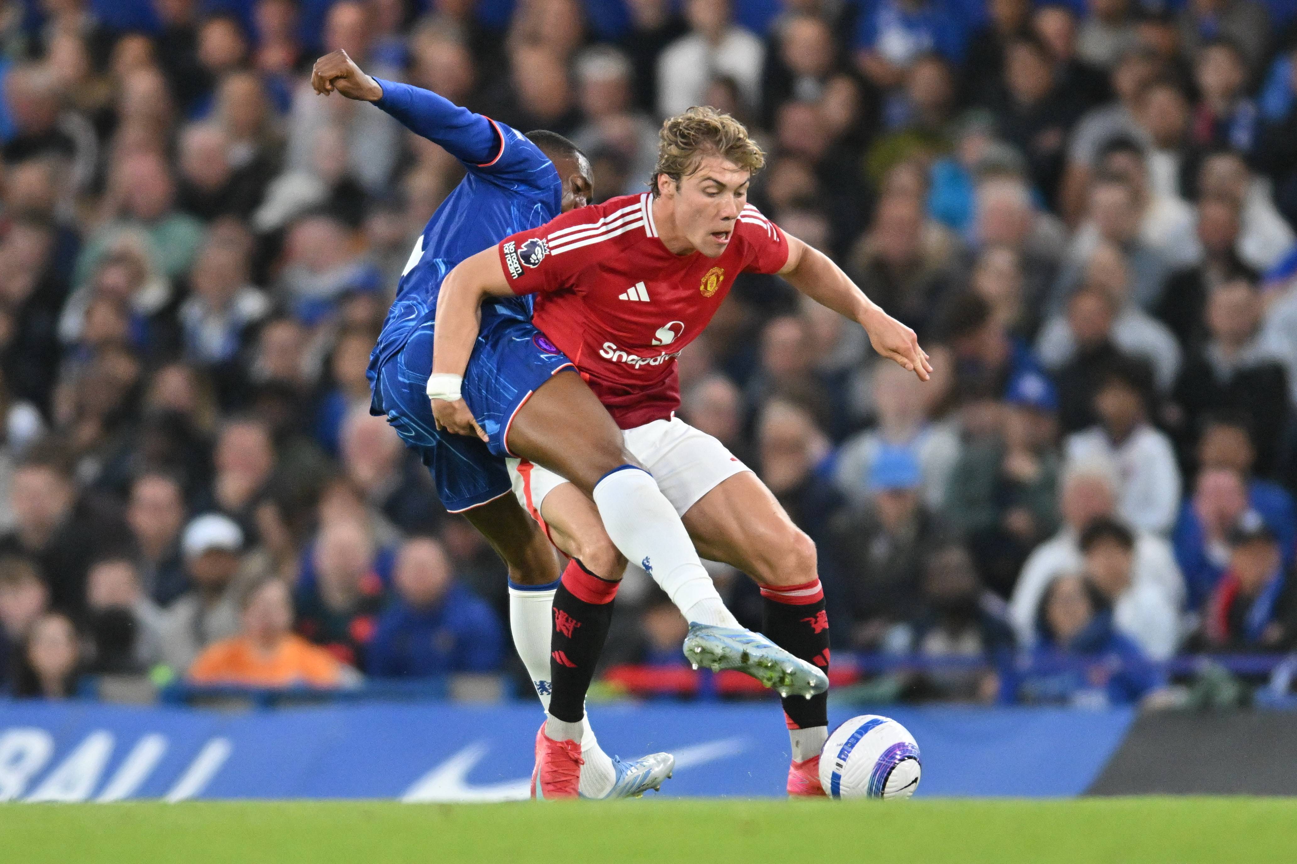 爱游戏地址-里程碑夜！切尔西刷新队史纪录，CBA常规赛国际比赛日刷纪录，话题不断，年轻球员得到机会的简单介绍