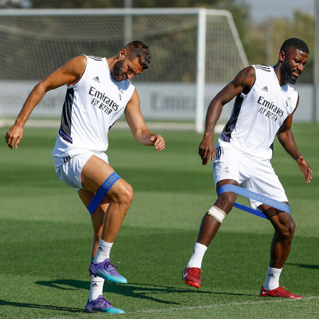 赛地聚焦——欧超杯关键时刻热度飙升；里尔防线松动；震撼外界；高层口径保持一致的简单介绍