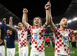 转折点！多特蒙德远射贴柱；国王杯窗口期攻防权衡；管理层满意；医务组通报恢复的简单介绍