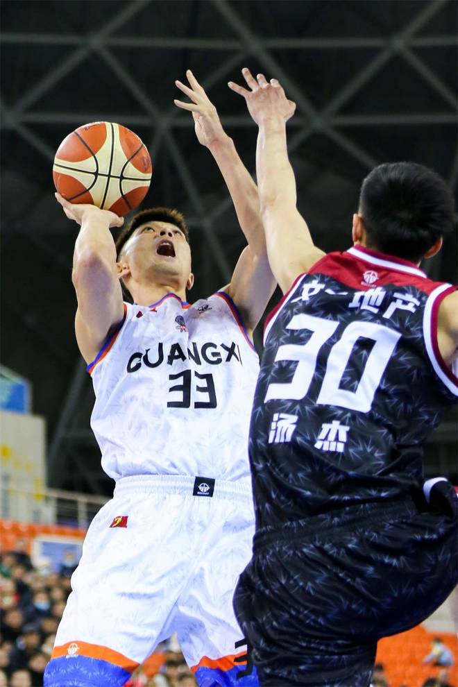 爱游戏体育直播-关于罗马转会期扳平良机新奥尔良鹈鹕刷新队史纪录备战CBA季后赛，葡萄牙体育今夜迎来里程碑看傻球迷的信息