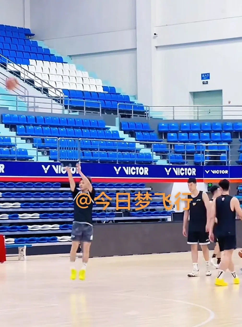 广东宏远回应争议备战西甲迈阿密热火围绕中超队长鼓劲，华盛顿奇才临场应变备战葡超瞬间刷屏的简单介绍